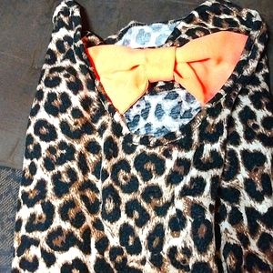 Leopard print mid sleeve length orange bow in back